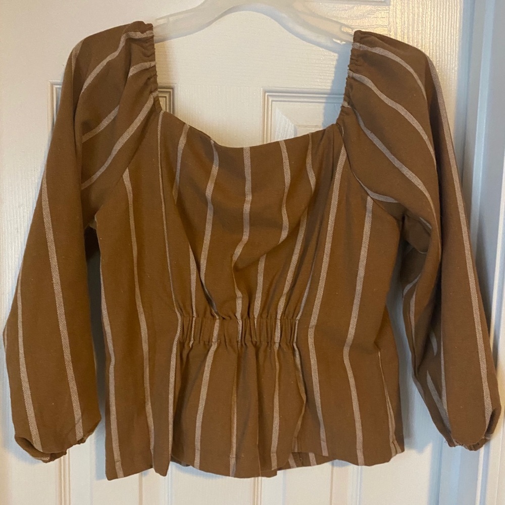 Gold button down - Picture 5 of 5